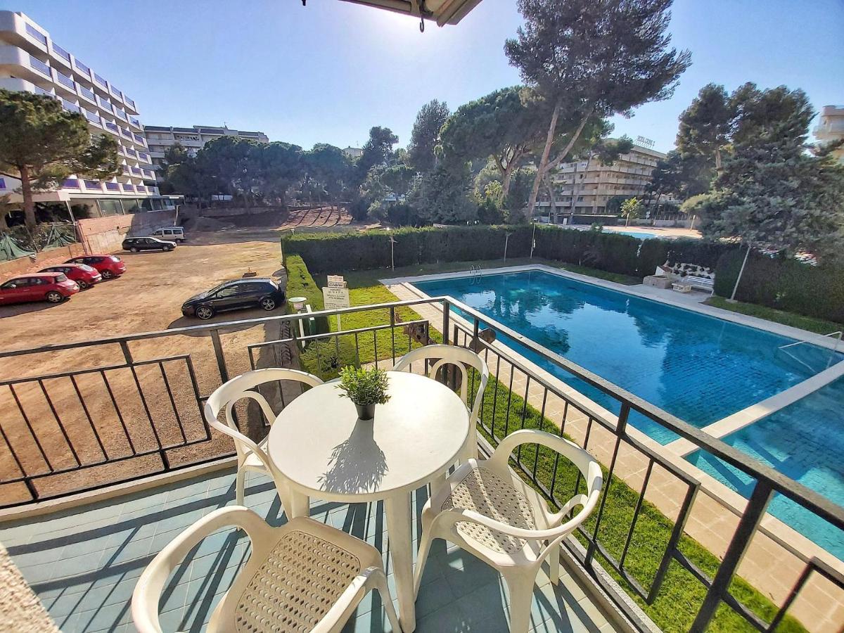 Apartamentos Casanostra Салоу Екстериор снимка