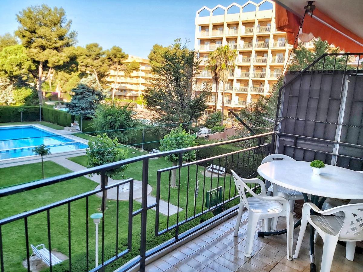 Apartamentos Casanostra Салоу Екстериор снимка
