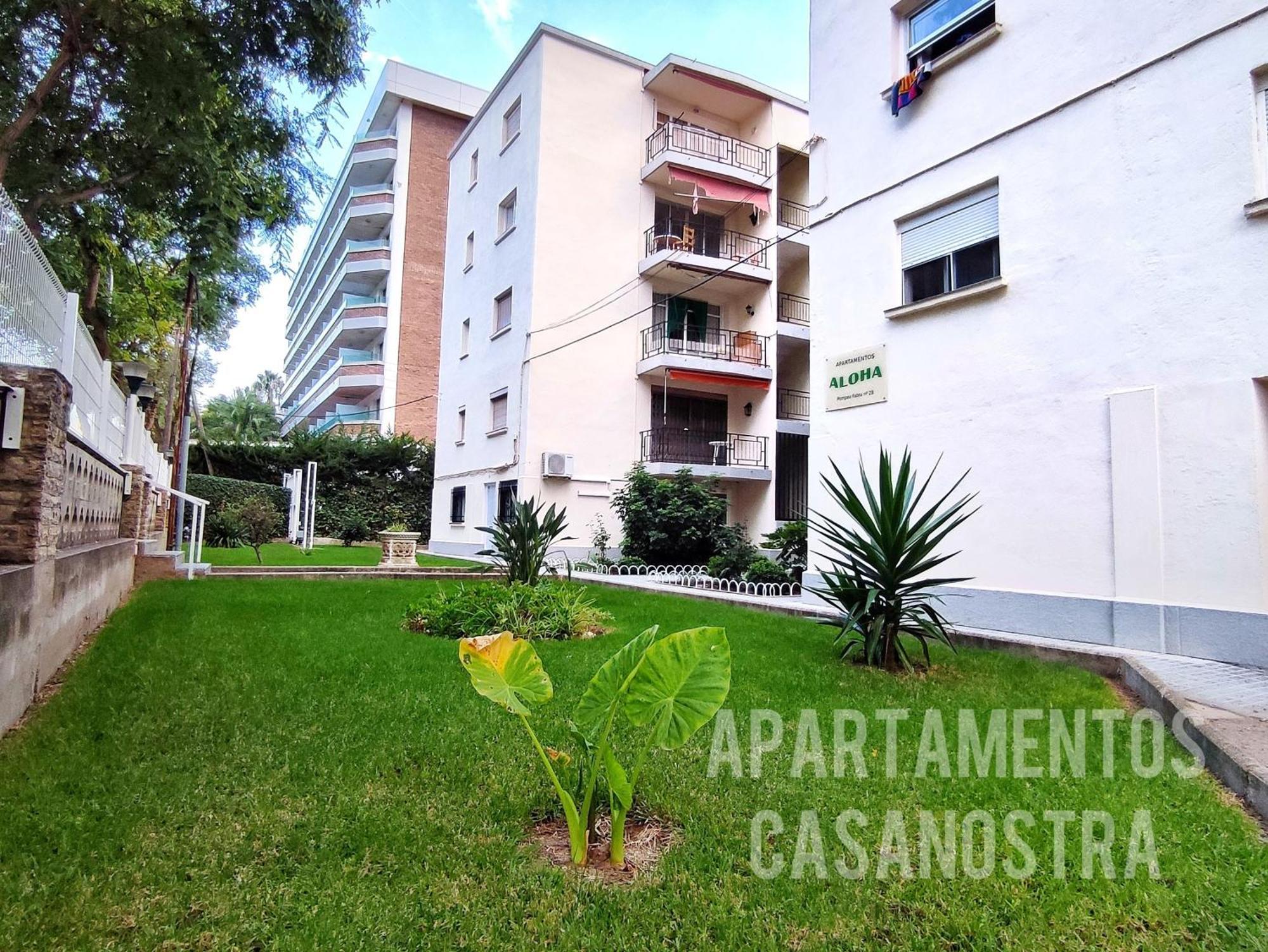 Apartamentos Casanostra Салоу Екстериор снимка